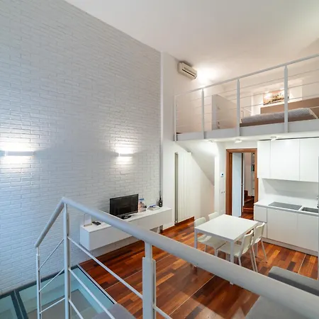 Apartament Luxury & Cozy 90 Sqm Flat Facing “bosco Verticale” *
