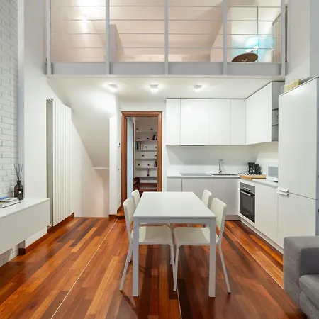 Luxury & Cozy 90 Sqm Flat Facing “bosco Verticale” Mediolan